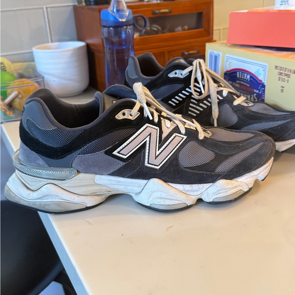 New Balance 9060